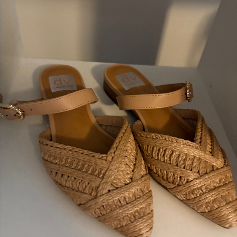 DV by Dolce Vita Women's Brown Woven Mules